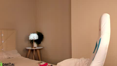 Snapshot of sofia_gaze chatting on May 31, 2026, 2:42 am Sofia Gaze online show from May 31, 2026, 2:42 am