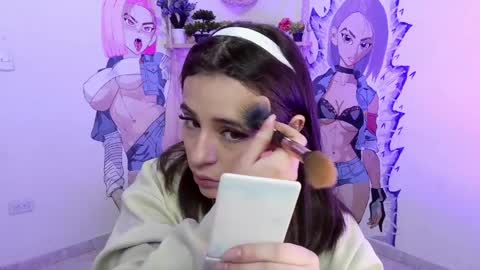 sofia_lara28 online show from April 7, 2026, 12:16 pm