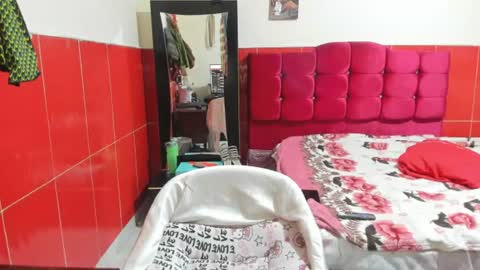 Snapshot of sofia_martinezv chatting on July 5, 2026, 1:01 am sofia_martinezv online show from July 5, 2026, 1:01 am