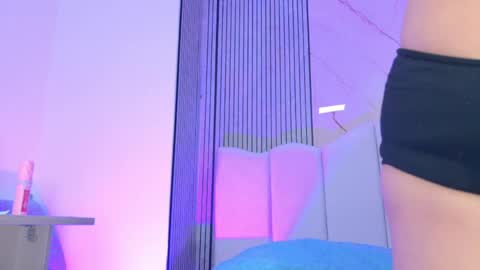 Sofia online show from April 18, 2026, 3:10 am