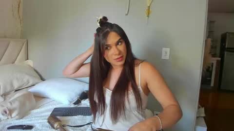 sofia_rivers_ online show from March 2, 2025, 7:23 pm