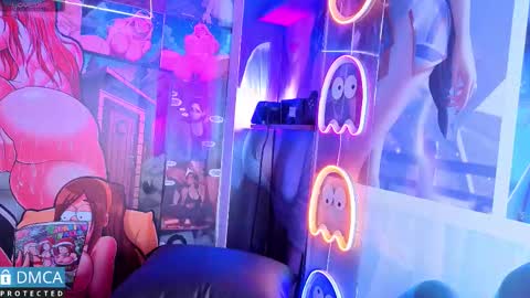 Sofia Sstone online show from December 15, 2025, 11:03 am