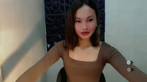 sofia_sweetheart18 online show from October 17, 2025, 5:32 am