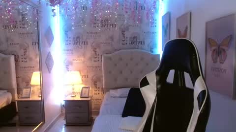 Sofia Tanaka online show from September 16, 2025, 12:06 pm