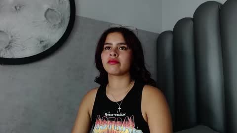 Sofa online show from September 30, 2025, 12:37 am