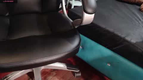 Sofa online show from February 17, 2025, 11:13 am