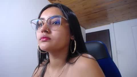 Snapshot of sofiaasexy19 chatting on October 5, 2025, 9:51 am Sofia online show from October 5, 2025, 9:51 am