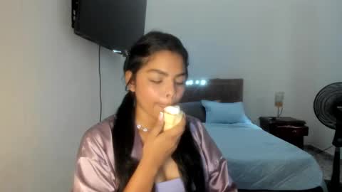 Danna Sofia online show from October 23, 2025, 6:50 pm