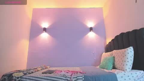 Sofia online show from March 6, 2025, 4:19 am