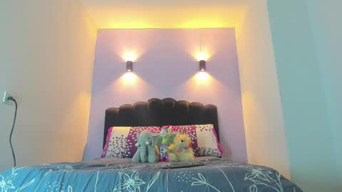 Sofia online show from September 26, 2025, 4:49 am