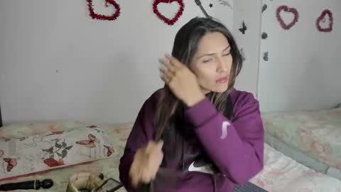 Snapshot of sofiacruz16 chatting on November 19, 2025, 1:27 am sofiacruz16 online show from November 19, 2025, 1:27 am