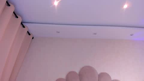 Snapshot of sofiagomez_1 chatting on June 8, 2026, 1:28 am SOFI online show from June 8, 2026, 1:28 am