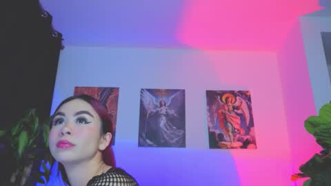 Sofia  online show from December 21, 2025, 1:13 am