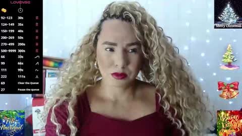 Snapshot of sofiamadisson chatting on December 28, 2024, 2:32 pm Sofia Madisson online show from December 28, 2024, 2:32 pm