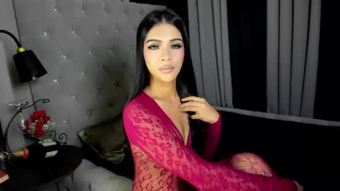 sofiamojic online show from July 23, 2026, 1:52 am