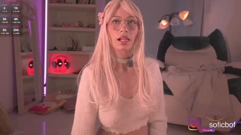 Sofi  online show from September 19, 2025, 9:48 pm