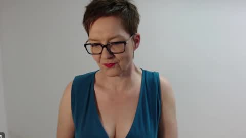 Sofie Velvet online show from February 10, 2026, 3:16 pm