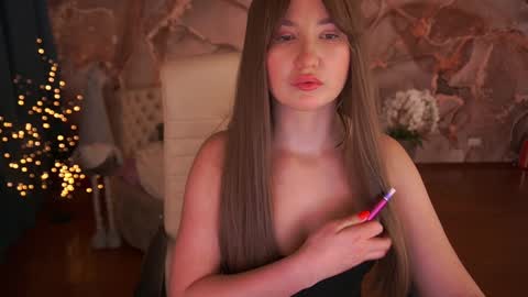 Sofie online show from December 3, 2024, 2:25 am