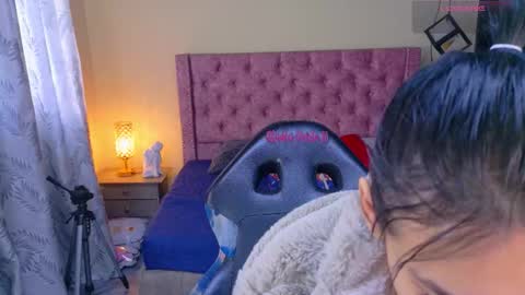 sofii_cute01 online show from February 9, 2026, 12:31 pm