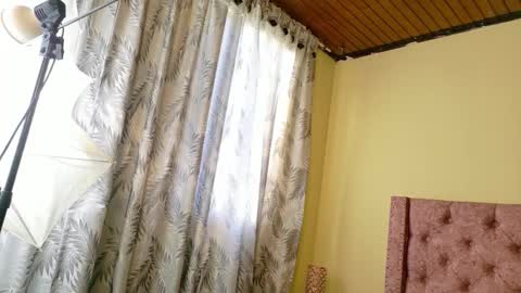 sofii_cute01 online show from February 21, 2026, 12:28 pm