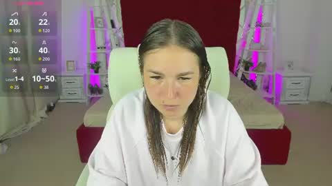 sofii_darling online show from June 19, 2026, 4:55 pm