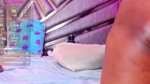 KELLY-HILL online show from February 17, 2025, 7:10 pm