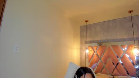 Snapshot of sofii_miller_ chatting on December 20, 2024, 10:11 pm online show from December 20, 2024, 10:11 pm