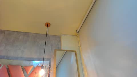 Snapshot of sofii_miller_ chatting on December 21, 2024, 1:15 am online show from December 21, 2024, 1:15 am