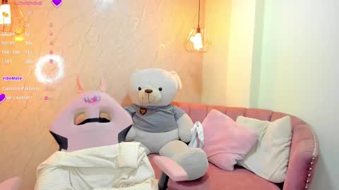 Snapshot of sofii_miller_ chatting on March 6, 2025, 10:04 pm online show from March 6, 2025, 10:04 pm