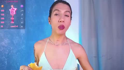Snapshot of sofiia_grey_ chatting on December 27, 2024, 4:32 pm Sofi online show from December 27, 2024, 4:32 pm