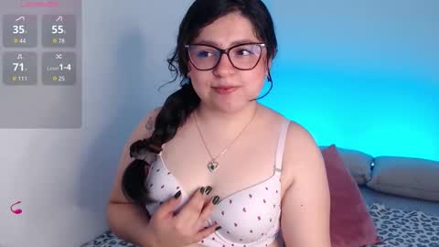 Snapshot of sofix_ chatting on November 25, 2025, 5:24 pm Lau online show from November 25, 2025, 5:24 pm