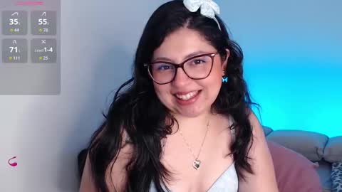 Snapshot of sofix_ chatting on December 15, 2025, 7:18 pm Lau online show from December 15, 2025, 7:18 pm