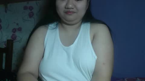Angie online show from November 14, 2025, 7:23 pm