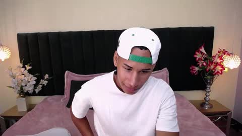 Cam and Amy online show from October 18, 2025, 7:47 pm