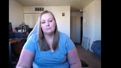 Snapshot of softerpeaches chatting on January 28, 2025, 8:36 pm Rose online show from January 28, 2025, 8:36 pm