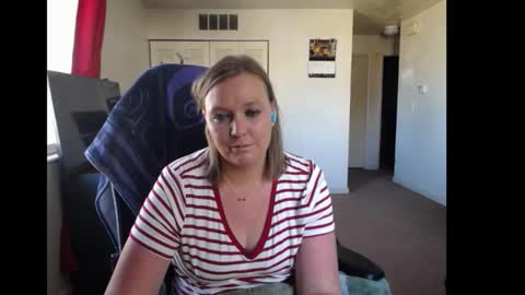 Rose online show from November 6, 2025, 8:43 pm