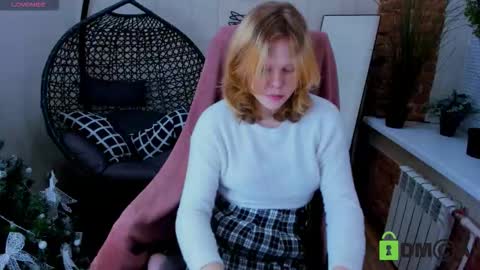 Snapshot of softflame chatting on December 20, 2025, 3:41 pm softflame online show from December 20, 2025, 3:41 pm