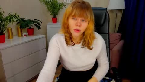 Snapshot of softflame chatting on February 8, 2026, 10:51 am softflame online show from February 8, 2026, 10:51 am