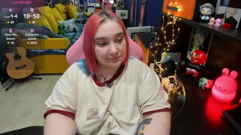 Sofie online show from February 4, 2025, 1:38 pm