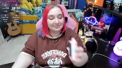 Sofie online show from March 11, 2025, 10:51 am