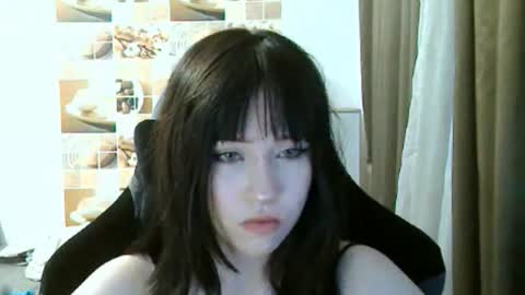 Snapshot of softieva chatting on June 15, 2026, 5:15 pm Eva online show from June 15, 2026, 5:15 pm