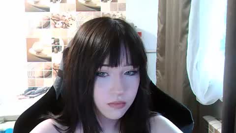Snapshot of softieva chatting on June 18, 2026, 4:33 pm Eva online show from June 18, 2026, 4:33 pm