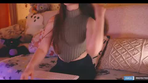 Lisa  online at  .11 from about utc online show from November 13, 2025, 9:25 pm