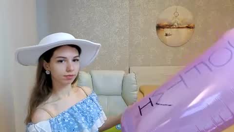 Snapshot of softwine chatting on June 15, 2026, 1:24 pm Kelly online show from June 15, 2026, 1:24 pm