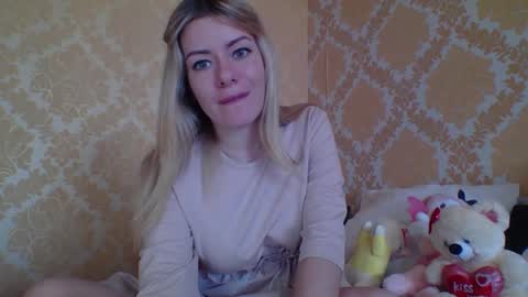 softy_aura online show from June 3, 2026, 2:33 pm