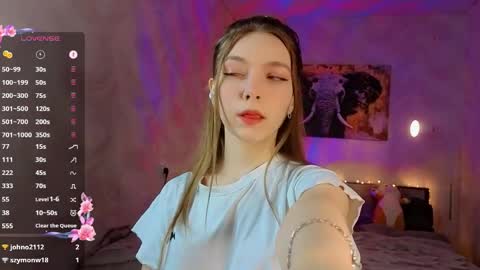 Snapshot of softy_bunny chatting on May 31, 2026, 2:02 pm softy_bunny online show from May 31, 2026, 2:02 pm