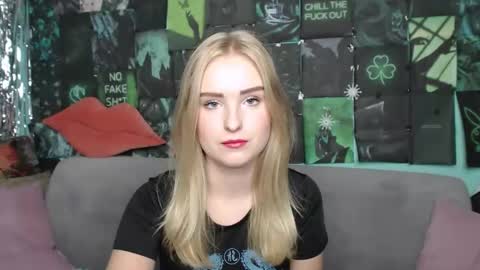 sofysoft online show from September 11, 2025, 4:45 am