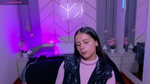 Sofy online show from May 12, 2026, 10:07 pm