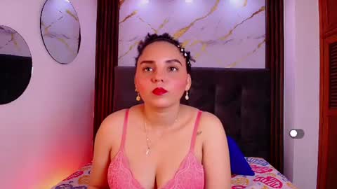 Sol Latiana online show from June 26, 2026, 4:17 am