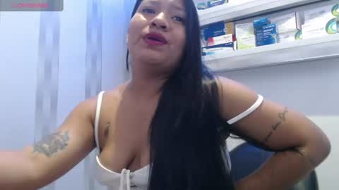 sol_vannessa online show from June 19, 2026, 8:01 pm